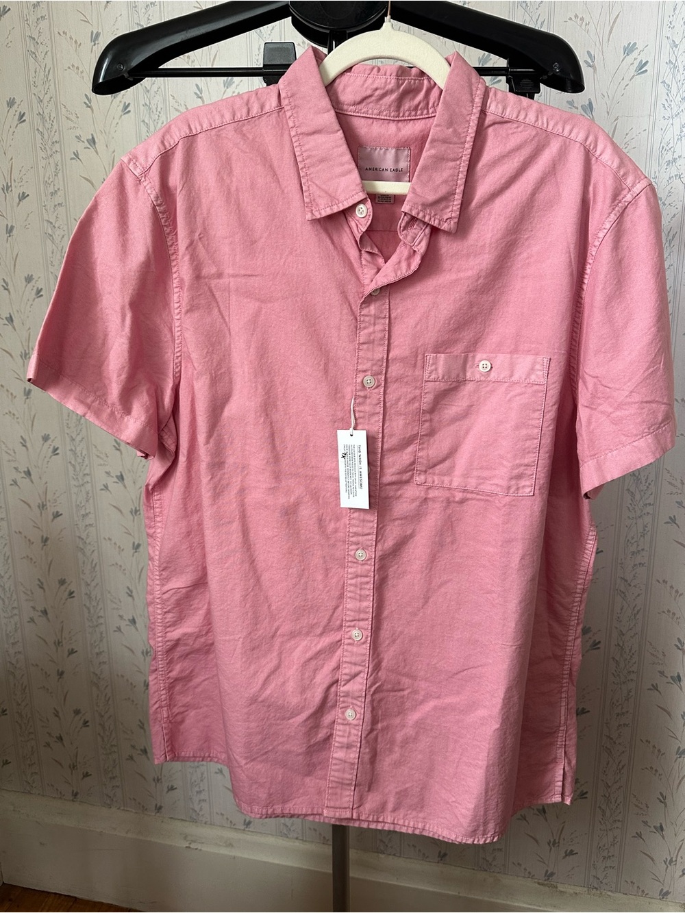 American Eagle Outfitters Light Pink Short-Sleeve Button-Down Shirt